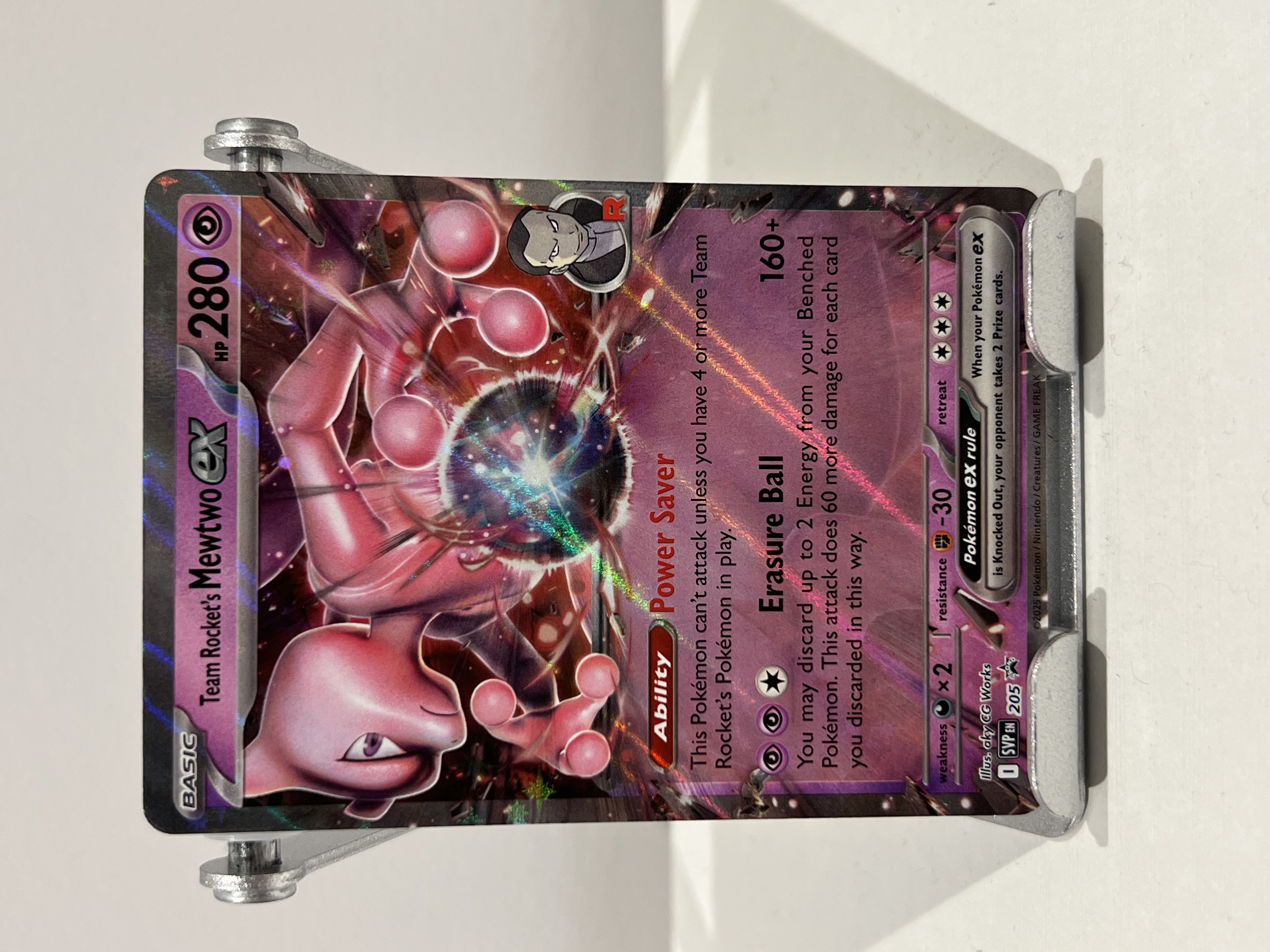 Team Rocket’s Mewtwo EX
